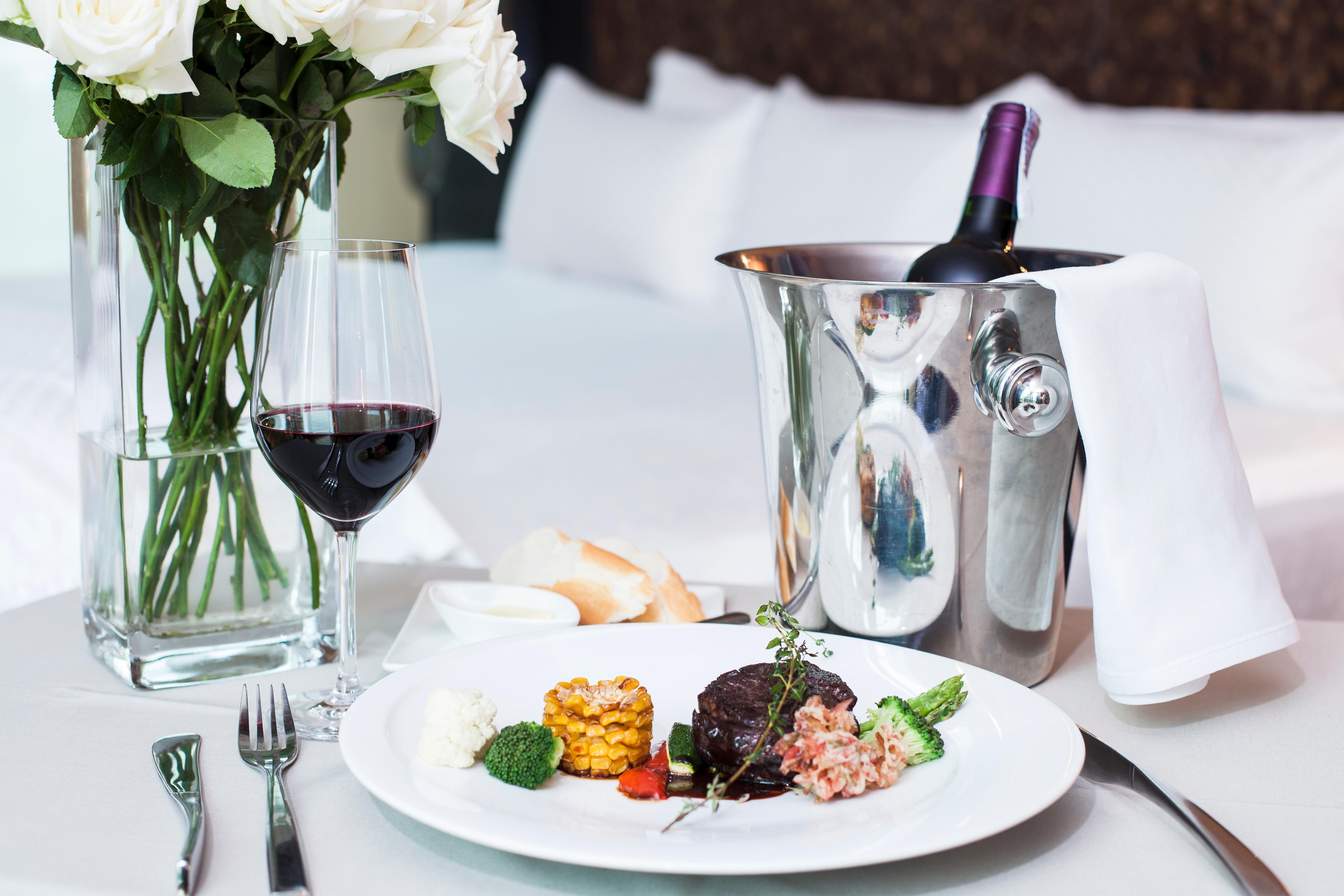 Tui Blue Maduzi Hotel Банкок Екстериор снимка
